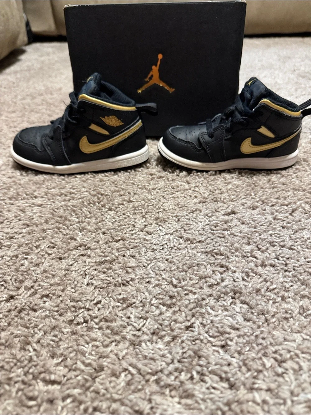 Jordan 1 Mid - Toddler 8C